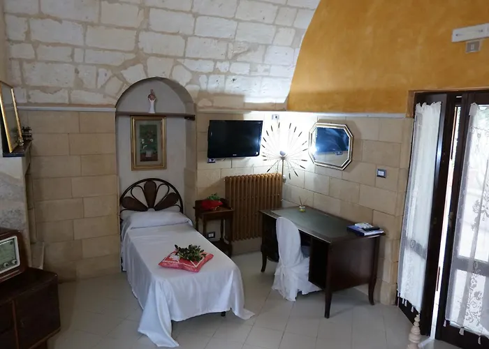 Torre Pinta Masseria Medioevale 팜스테이