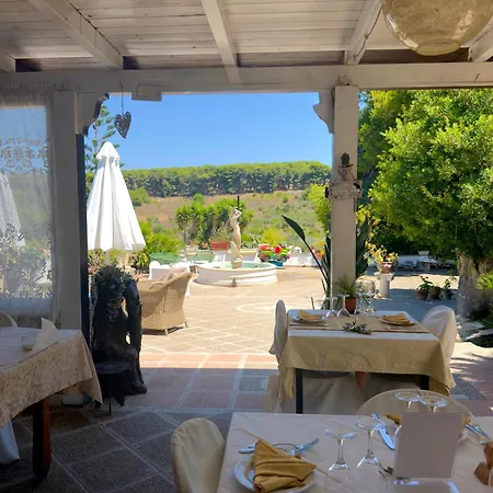 Alojamento de Turismo Rural Torre Pinta Masseria Medioevale *
